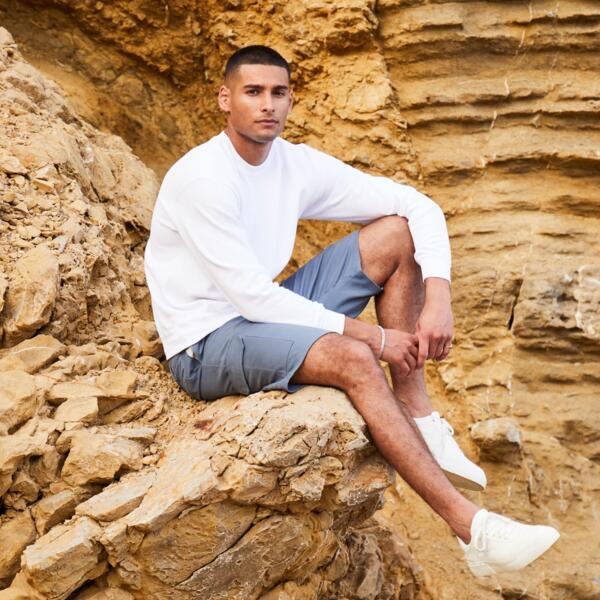 Classic set-in sleeve sweatshirt (62202) Thumbnail